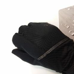 Under Armour Storm Liner Gloves W/Tread Palm 15 Under Armour Storm Liner Gloves W/Tread Palm -Tennis Outlet Shop 1320484w 76723.1650348030